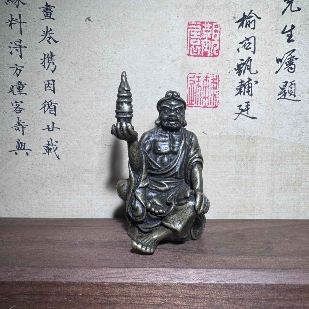 รูปปั้นจิ๋วทองเหลืองสิบแปด Arh - Unique Table Accessories บทวิจารณ์และราคา